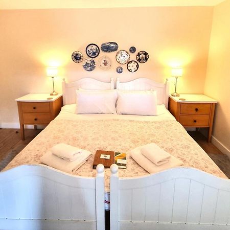 Oak Tree Rooms Ltd Brockenhurst Exterior photo
