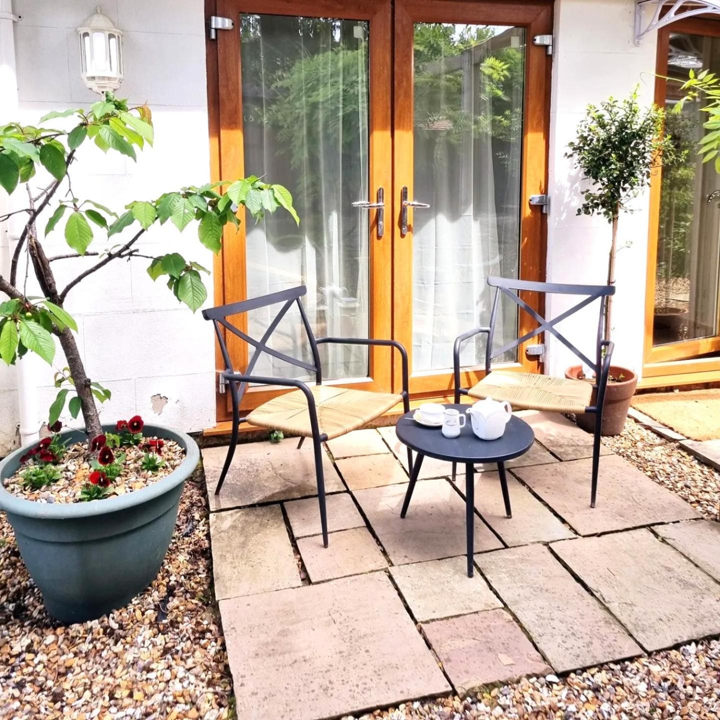 Oak Tree Rooms Ltd Brockenhurst Exterior photo