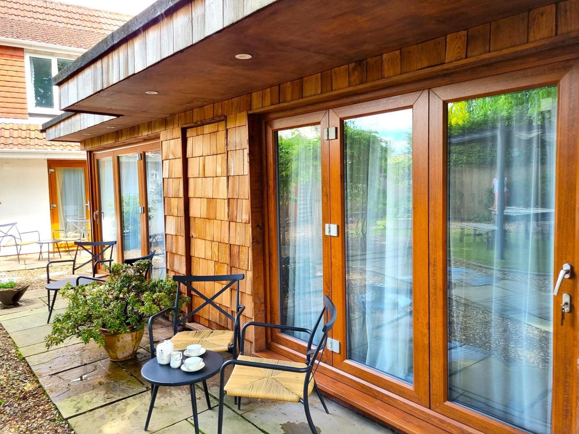 Oak Tree Rooms Ltd Brockenhurst Exterior photo